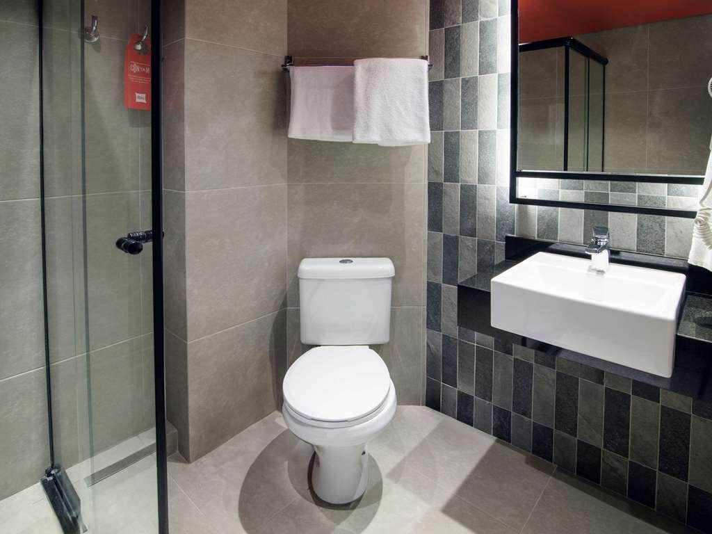 Hotel Ibis Curitiba Batel Chambre photo